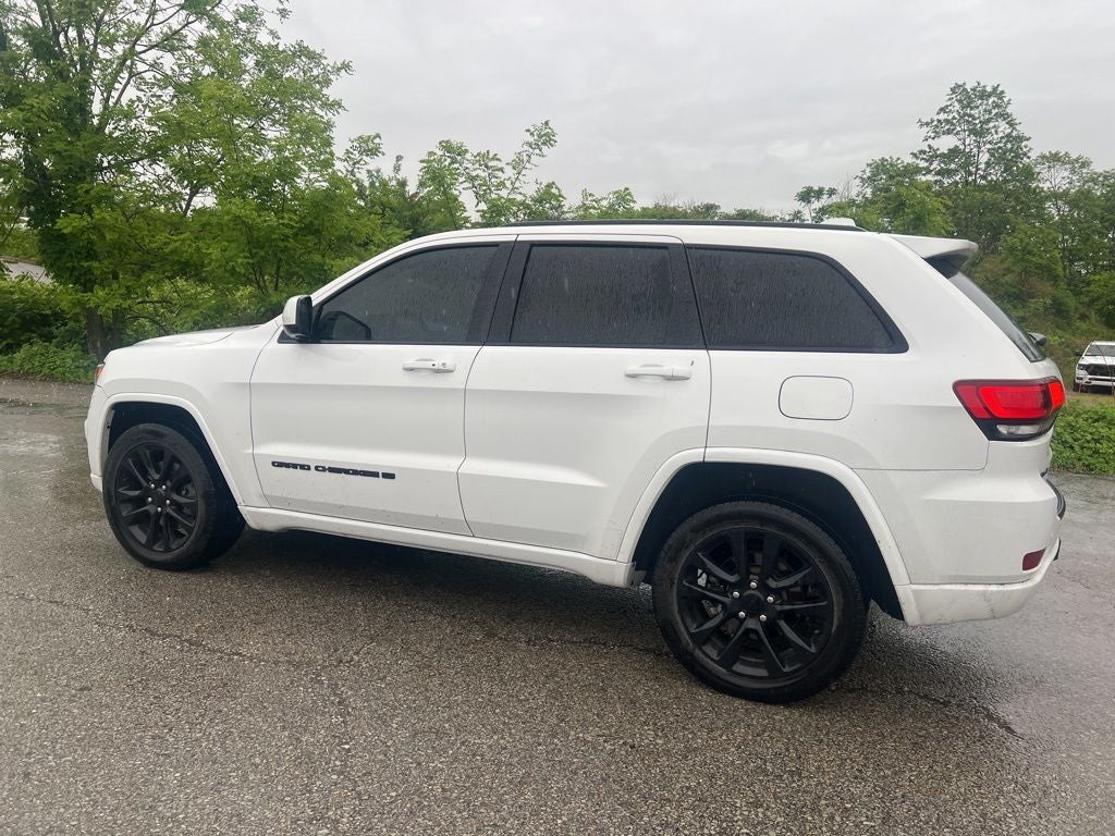 2022 Jeep Grand Cherokee Laredo X