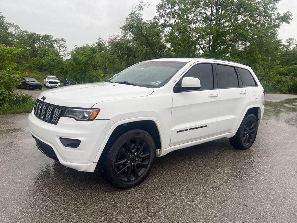 2022 Jeep Grand Cherokee Laredo X