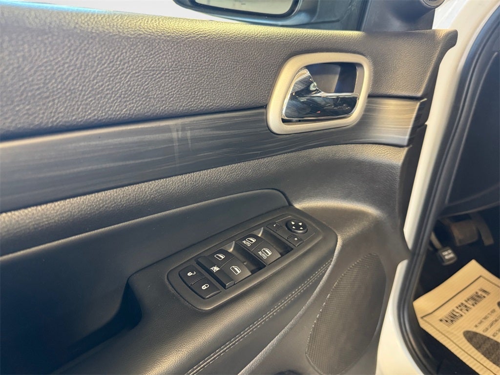 2020 Jeep Grand Cherokee Laredo E