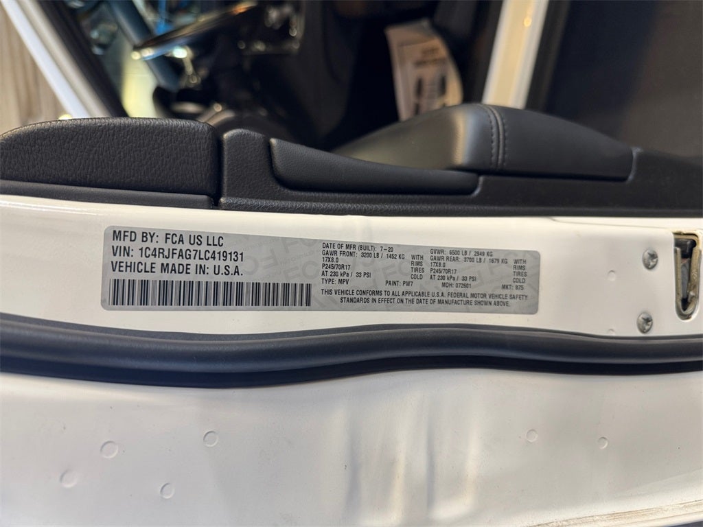 2020 Jeep Grand Cherokee Laredo E