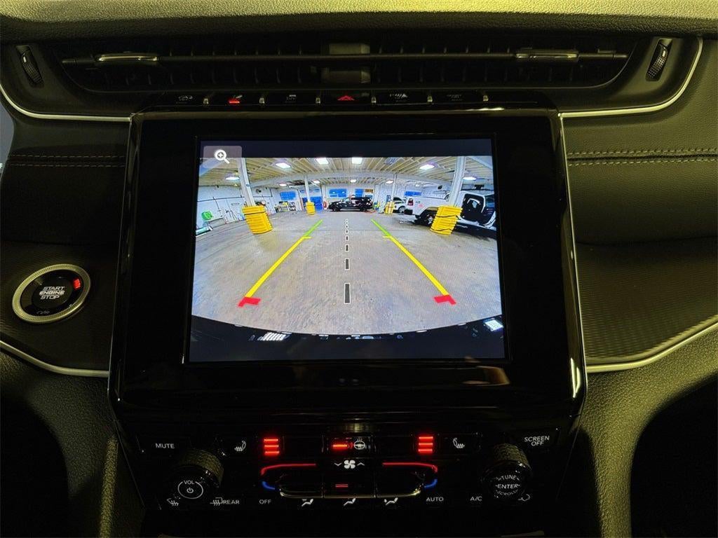 2025 Jeep Grand Cherokee Laredo X