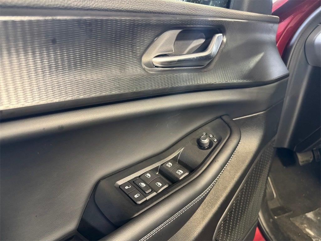 2025 Jeep Grand Cherokee Base