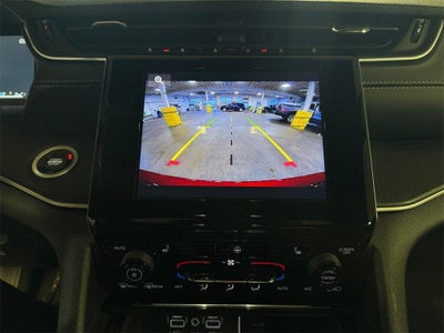 2025 Jeep Grand Cherokee Base