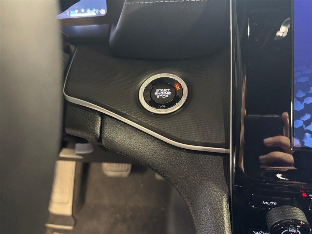 2025 Jeep Grand Cherokee Base