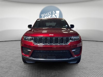 2025 Jeep Grand Cherokee Base