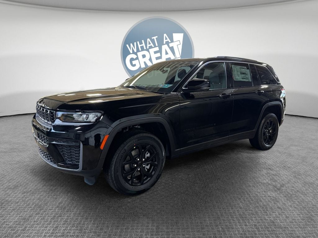 2026 Jeep Grand Cherokee Laredo