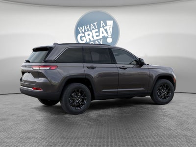 2026 Jeep Grand Cherokee Laredo