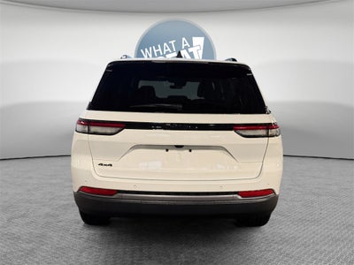 2026 Jeep Grand Cherokee Laredo