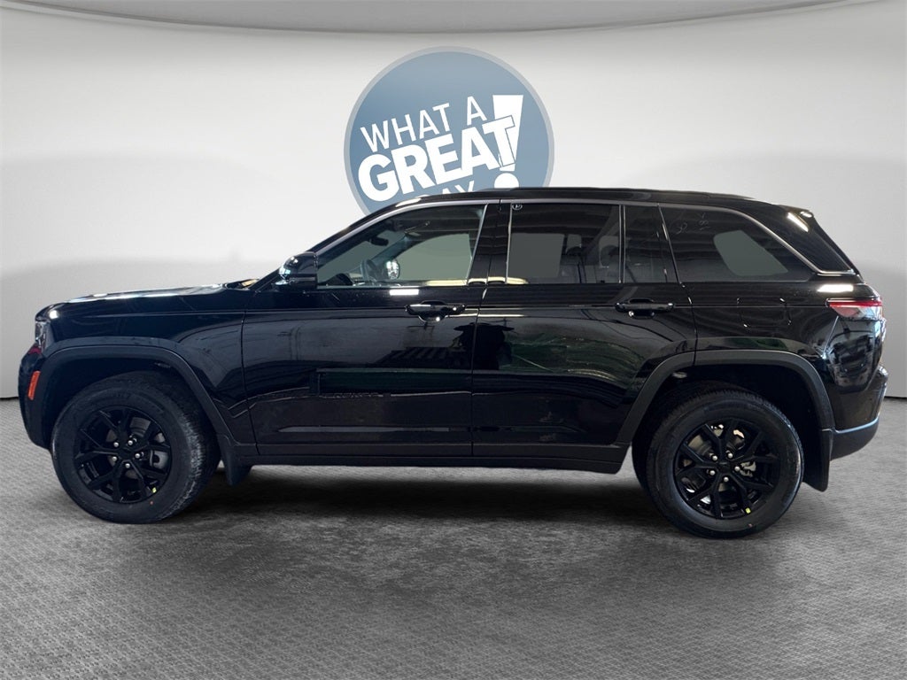 2026 Jeep Grand Cherokee Laredo