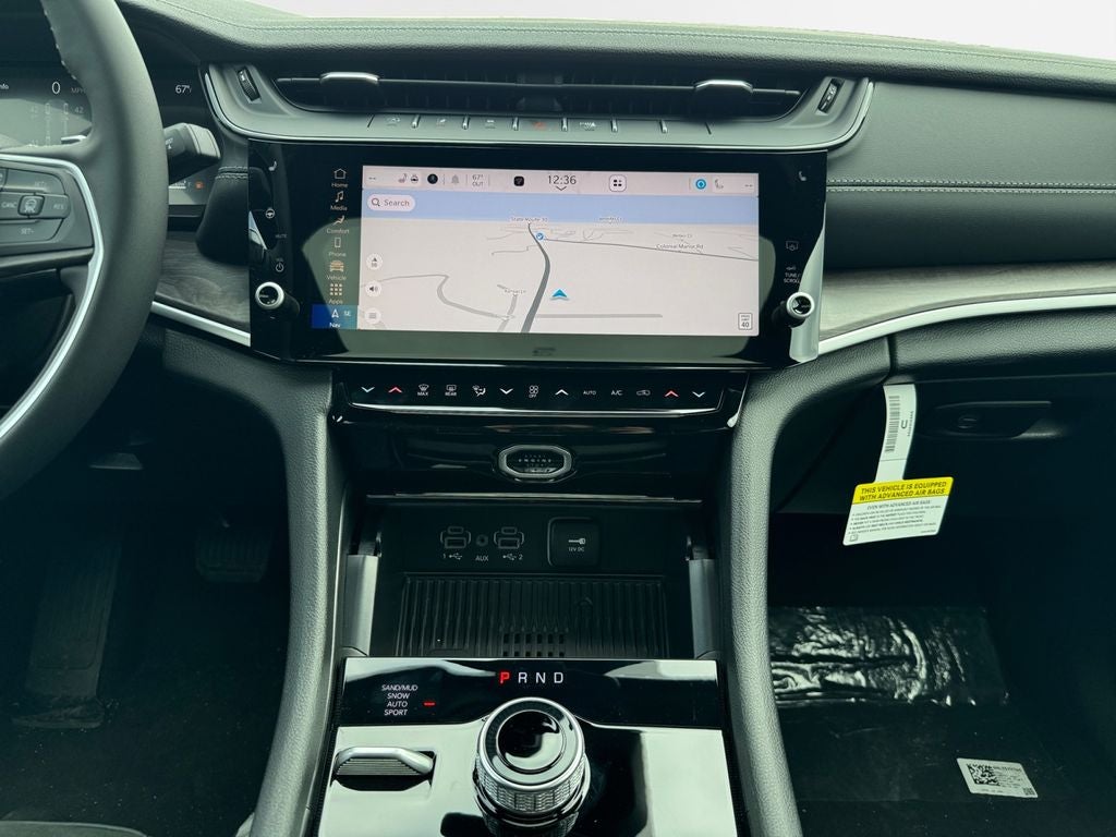 2026 Jeep Grand Cherokee Laredo