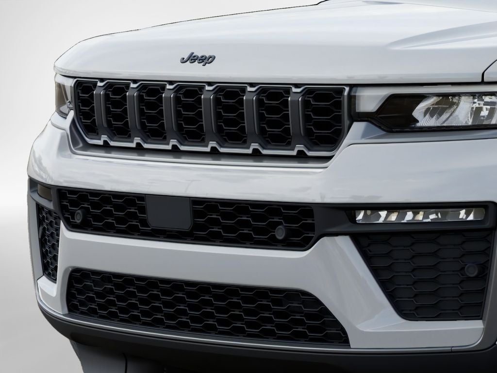 2026 Jeep Grand Cherokee Base