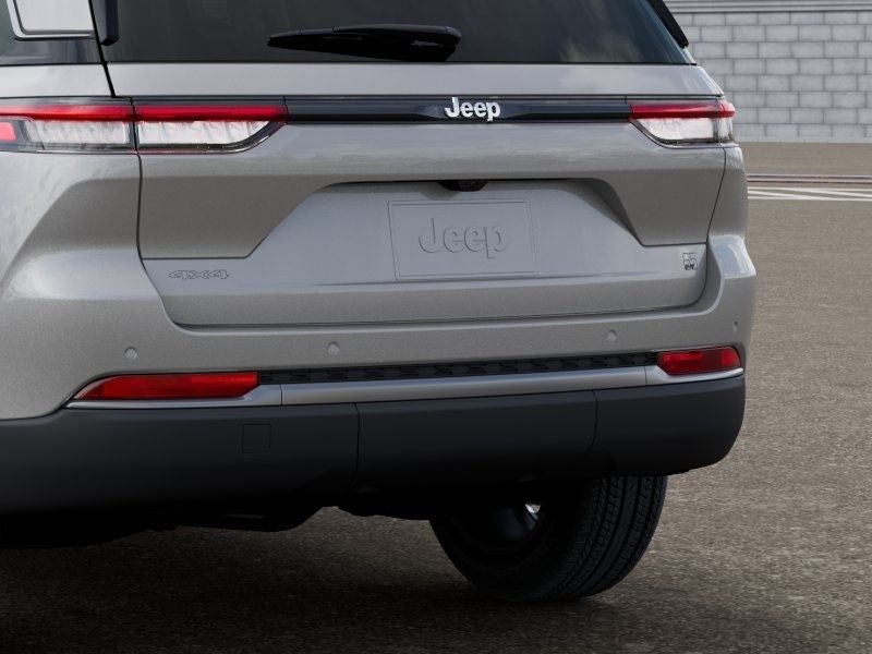 2026 Jeep Grand Cherokee Base