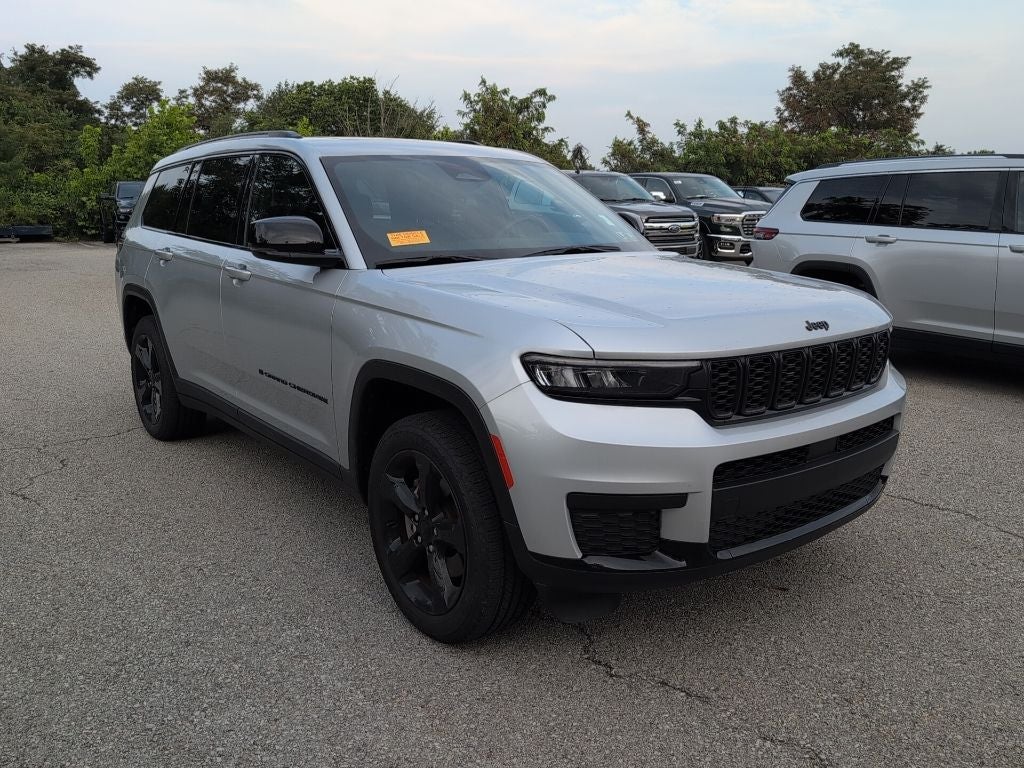 2023 Jeep Grand Cherokee L Altitude