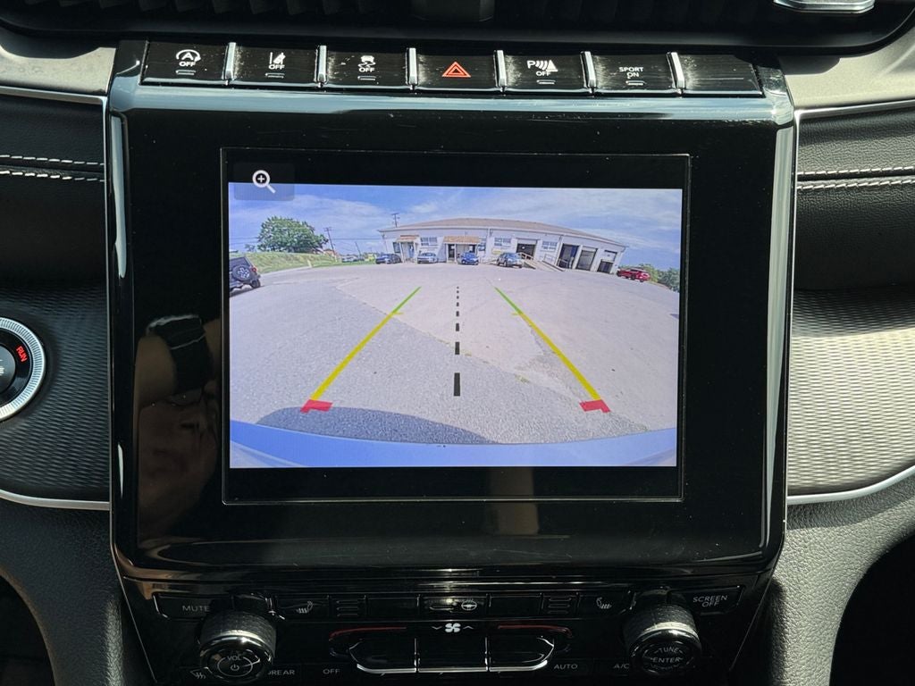 2024 Jeep Grand Cherokee L Altitude