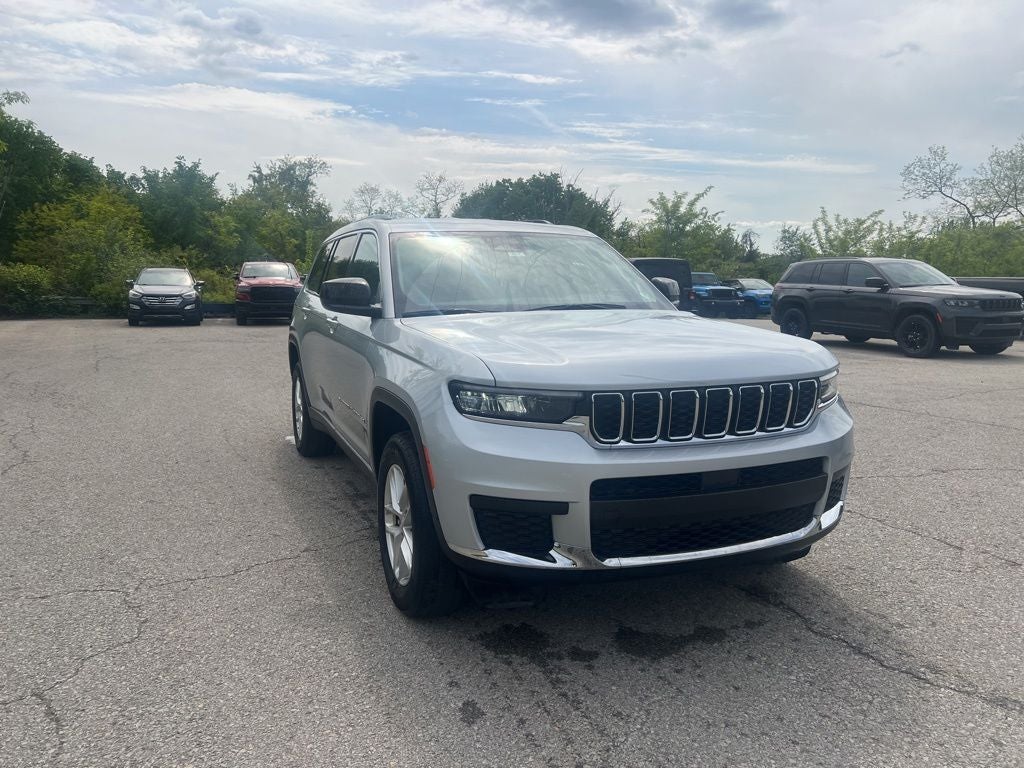 2023 Jeep Grand Cherokee L Laredo 4x4's photo
