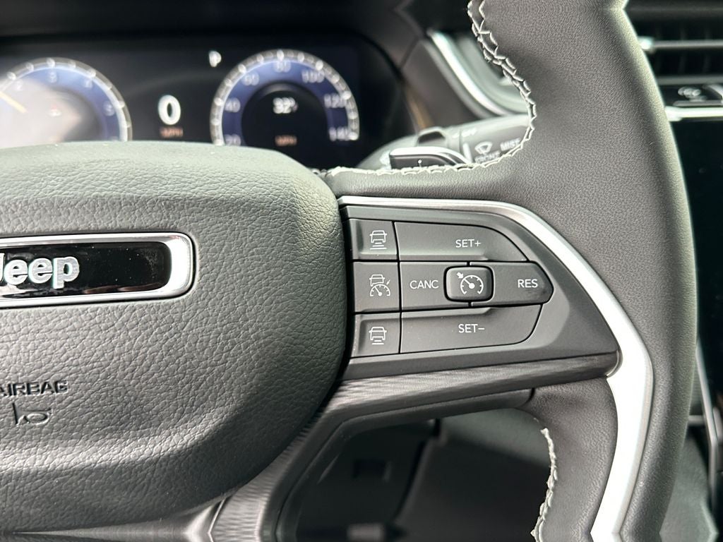 2025 Jeep Grand Cherokee L Laredo