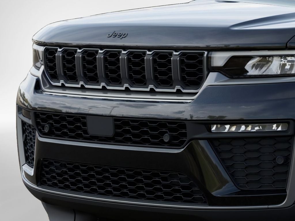 2026 Jeep Grand Cherokee Base