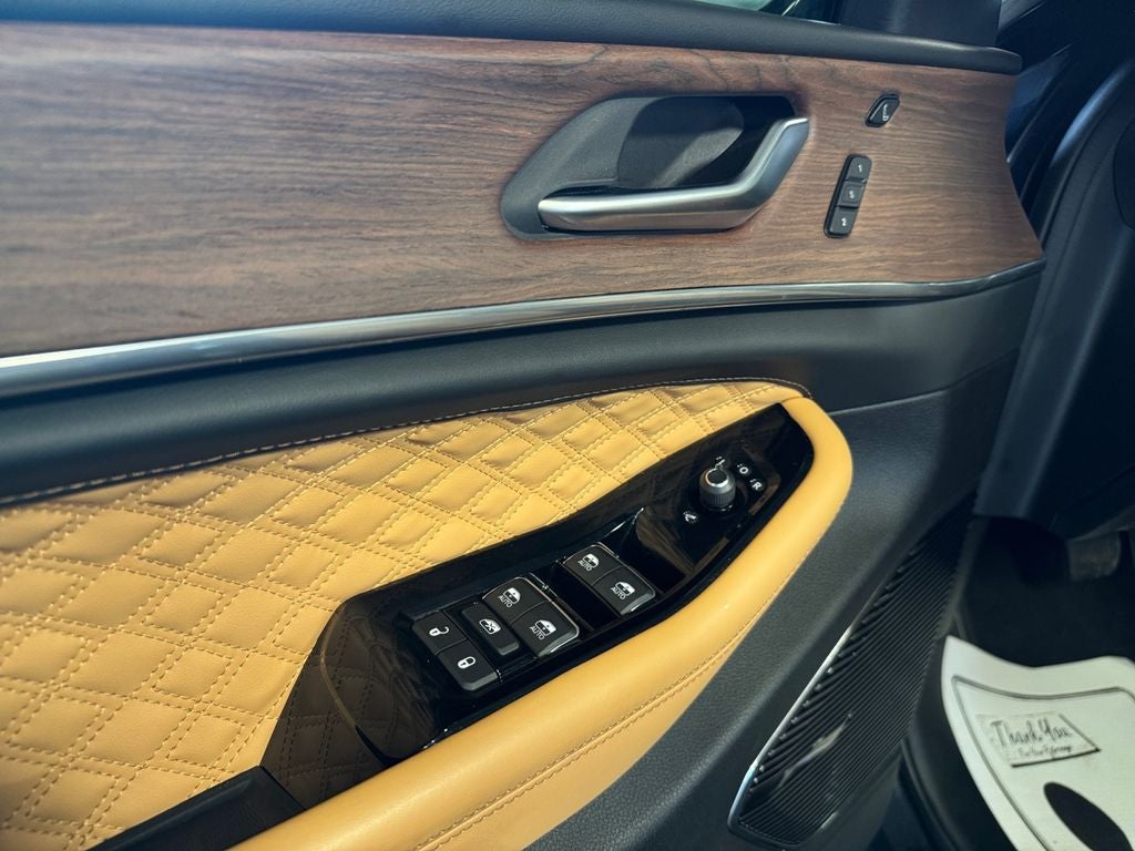 2023 Jeep Grand Cherokee L Summit