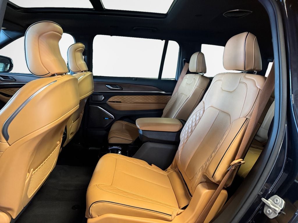 2023 Jeep Grand Cherokee L Summit