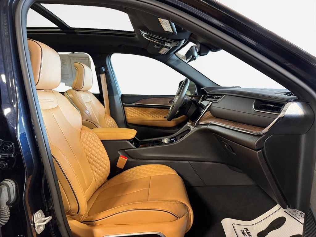 2023 Jeep Grand Cherokee L Summit