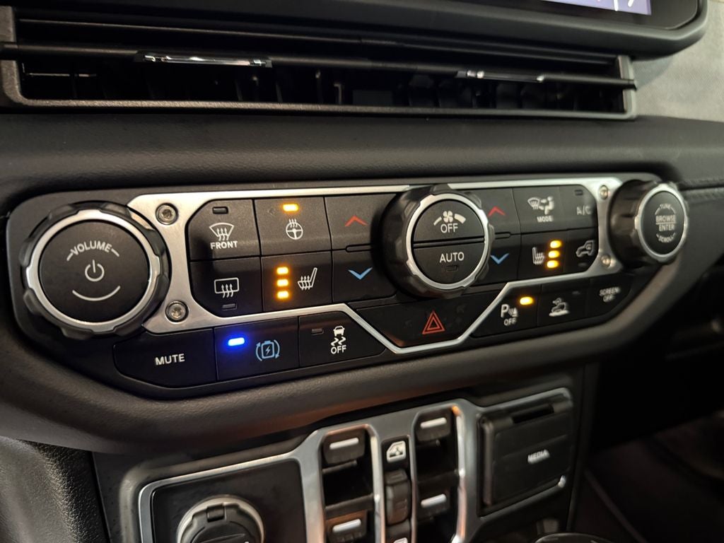 2025 Jeep Wrangler Sahara 4xe