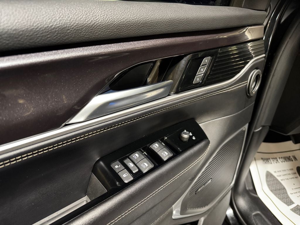 2024 Jeep Wagoneer Base