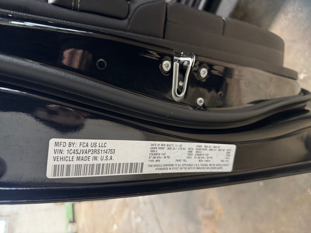 2024 Jeep Wagoneer Base