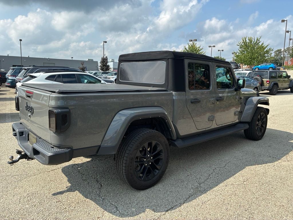 2022 Jeep Gladiator Sport