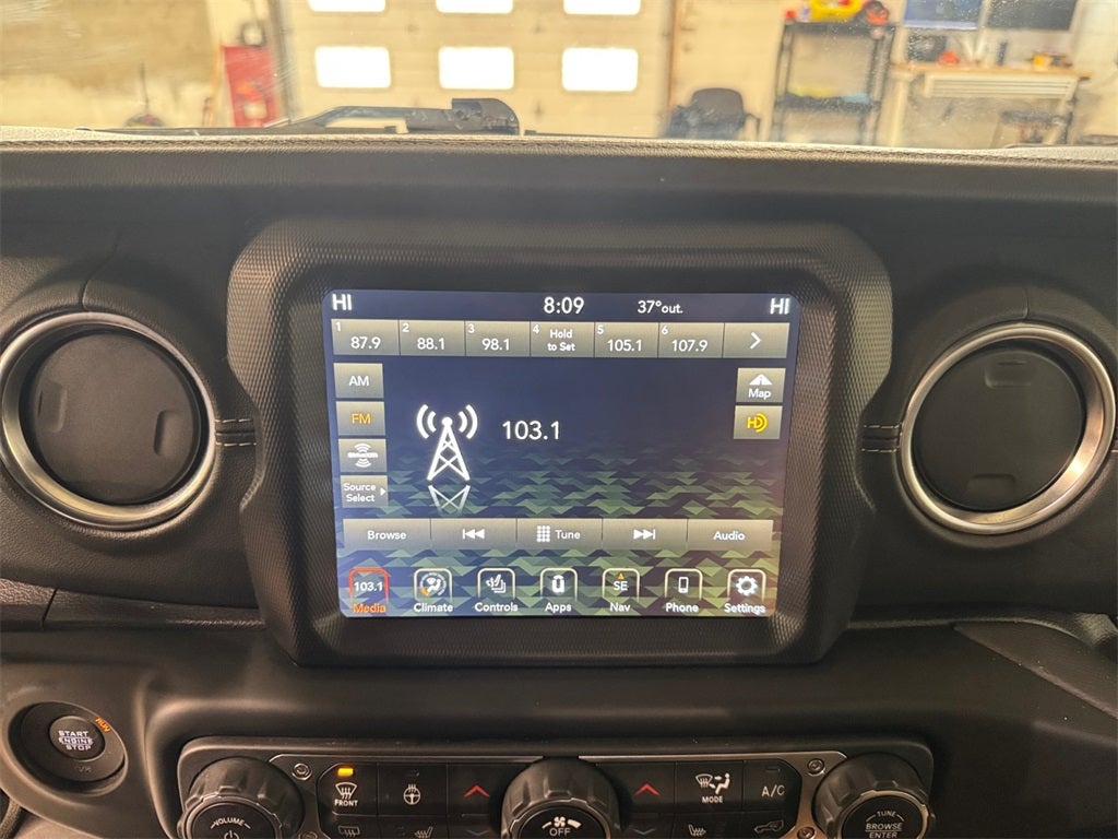 2023 Jeep Gladiator Overland