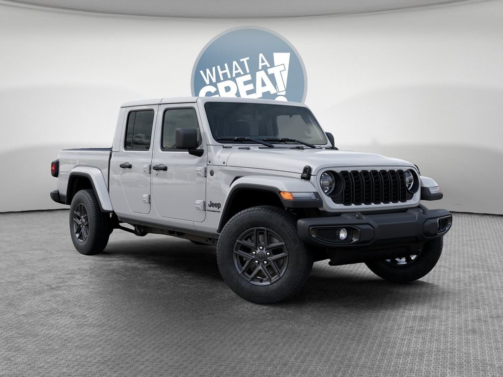 2026 Jeep Gladiator Sport S Auto's photo