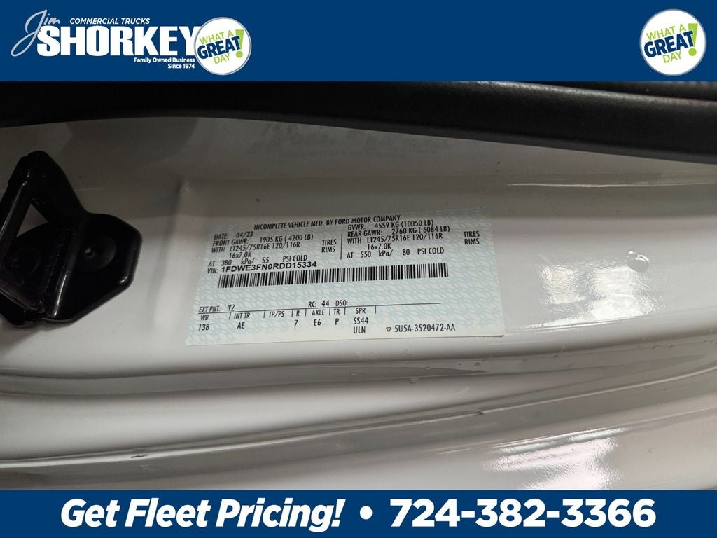 2024 Ford E-350SD Base Cutaway SRW / 7.3L V8 / 11' Enclosed Service Body