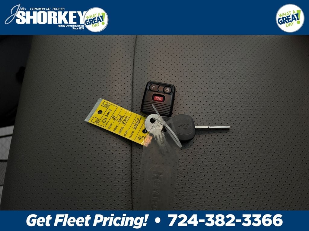 2024 Ford E-350SD Base Cutaway SRW / 7.3L V8 / 11' Enclosed Service Body