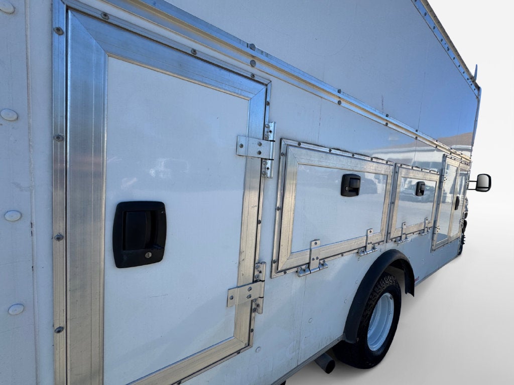 2024 Ford E-450SD Base