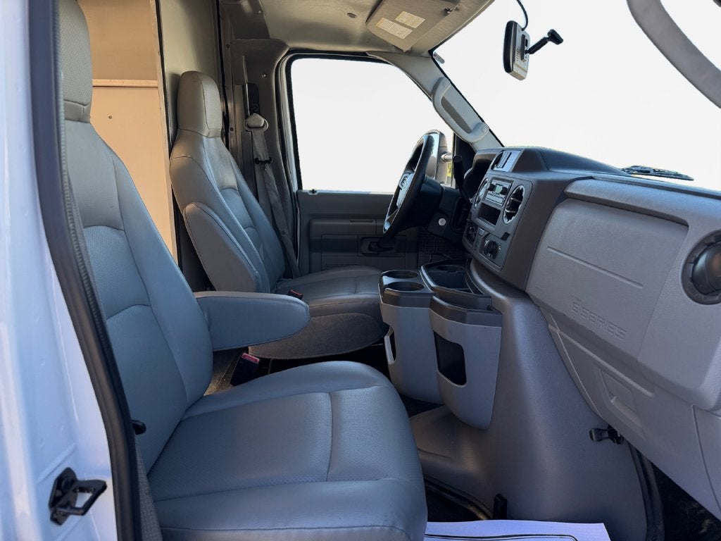 2024 Ford E-450SD Base