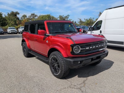 2023 Ford Bronco Outer Banks