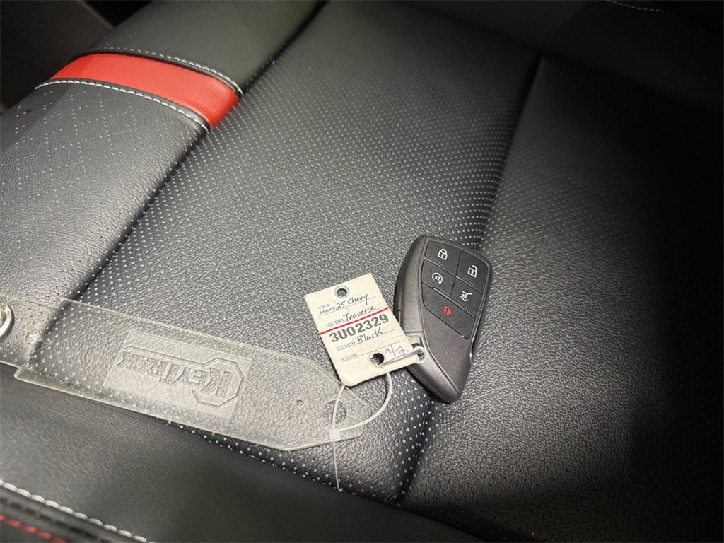 2025 Chevrolet Traverse RS