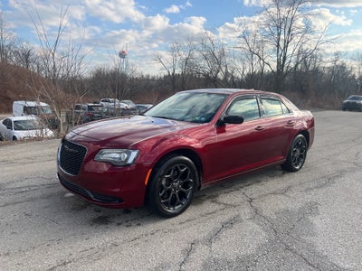 2022 Chrysler 300 Touring