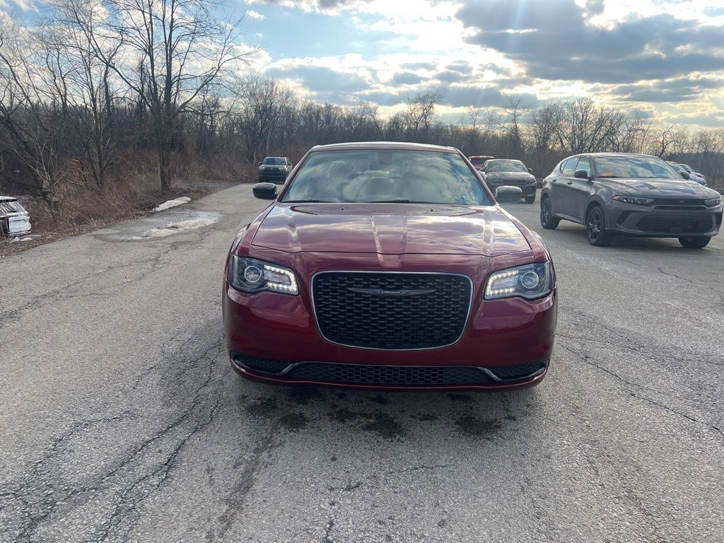 2022 Chrysler 300 Touring