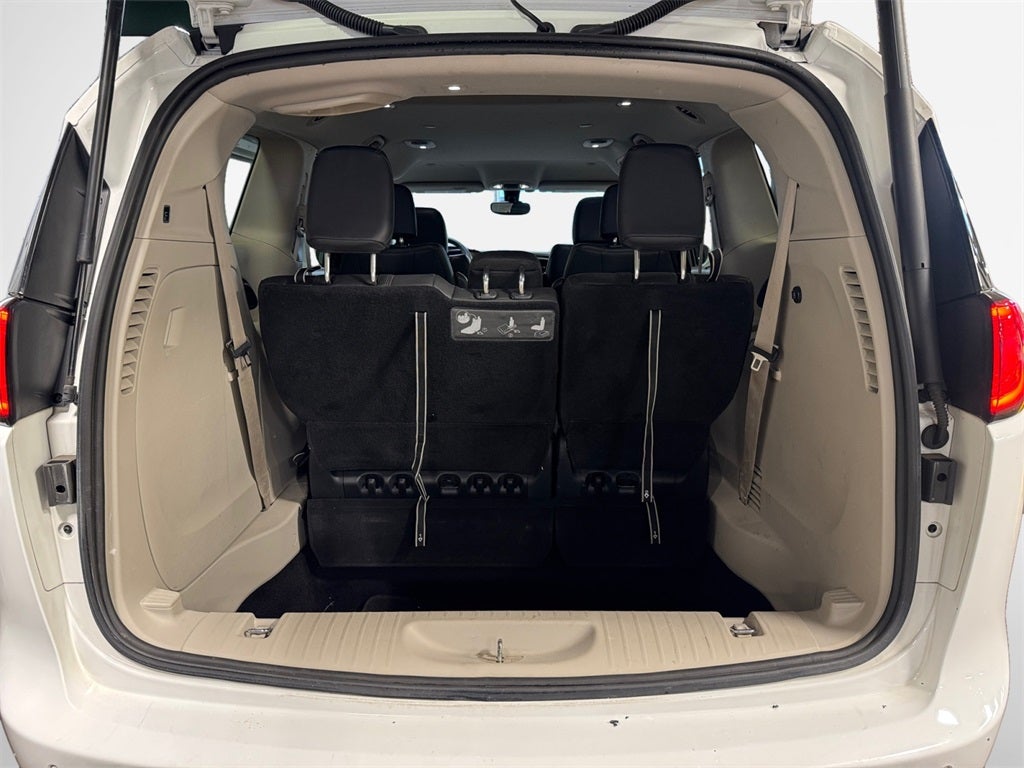 2017 Chrysler Pacifica Touring L