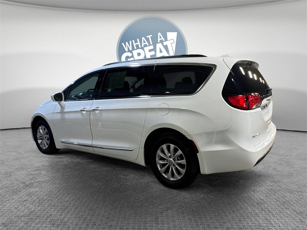 2017 Chrysler Pacifica Touring L