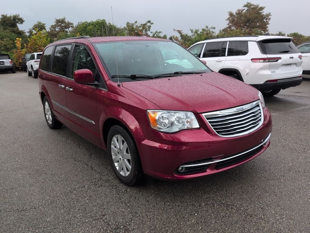 2014 Chrysler Town & Country Touring