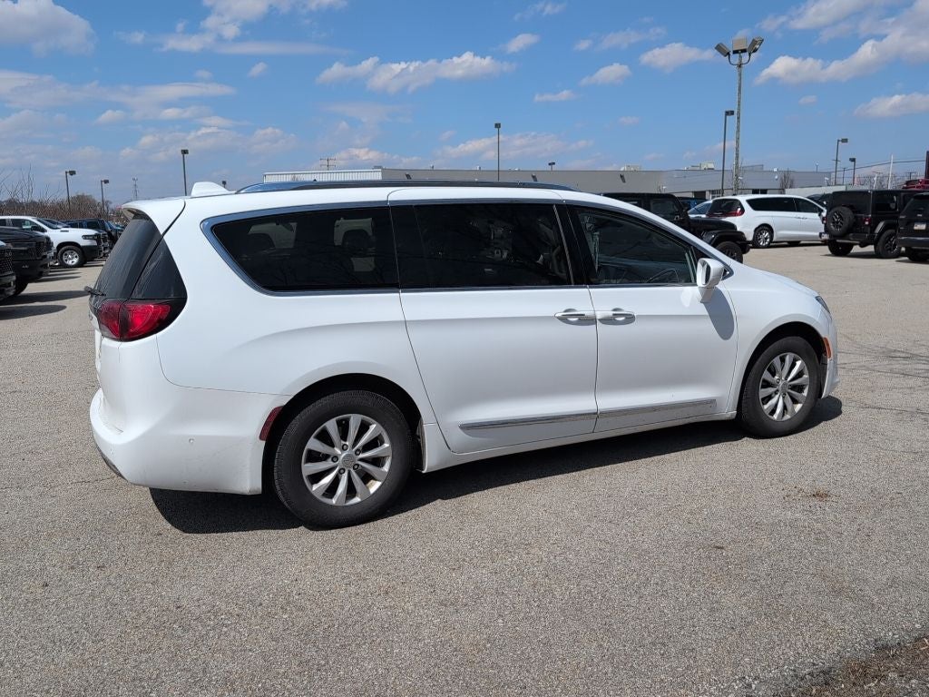 2019 Chrysler Pacifica Touring L