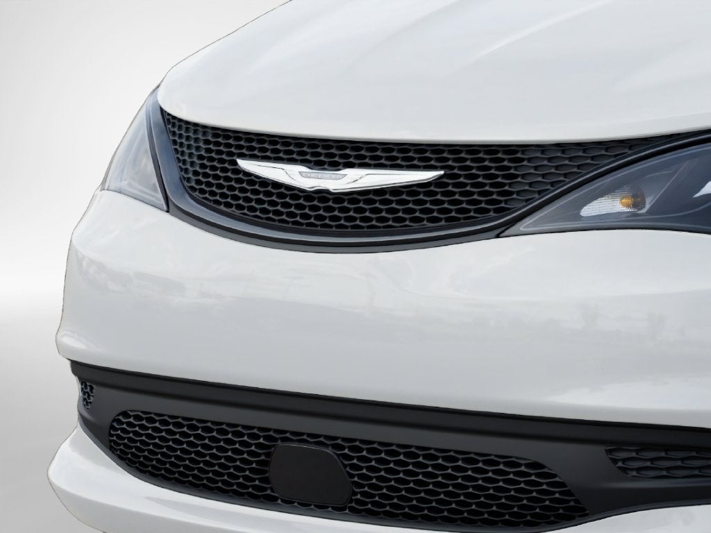 2027 Chrysler Pacifica LX