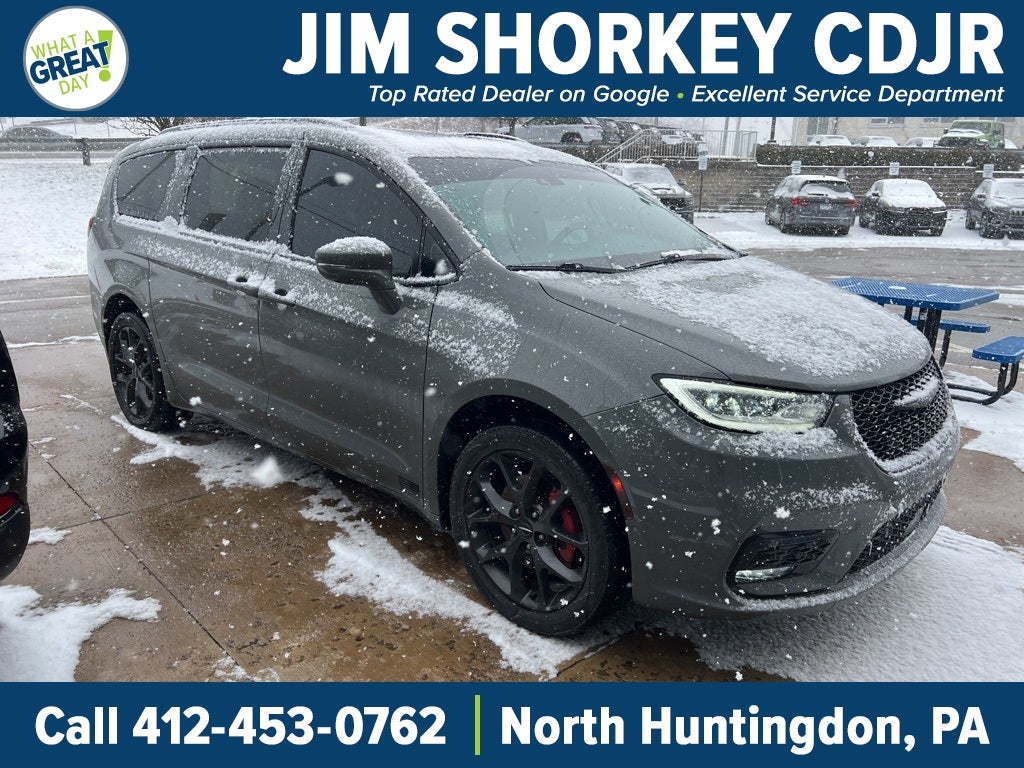 2022 Chrysler Pacifica Touring L