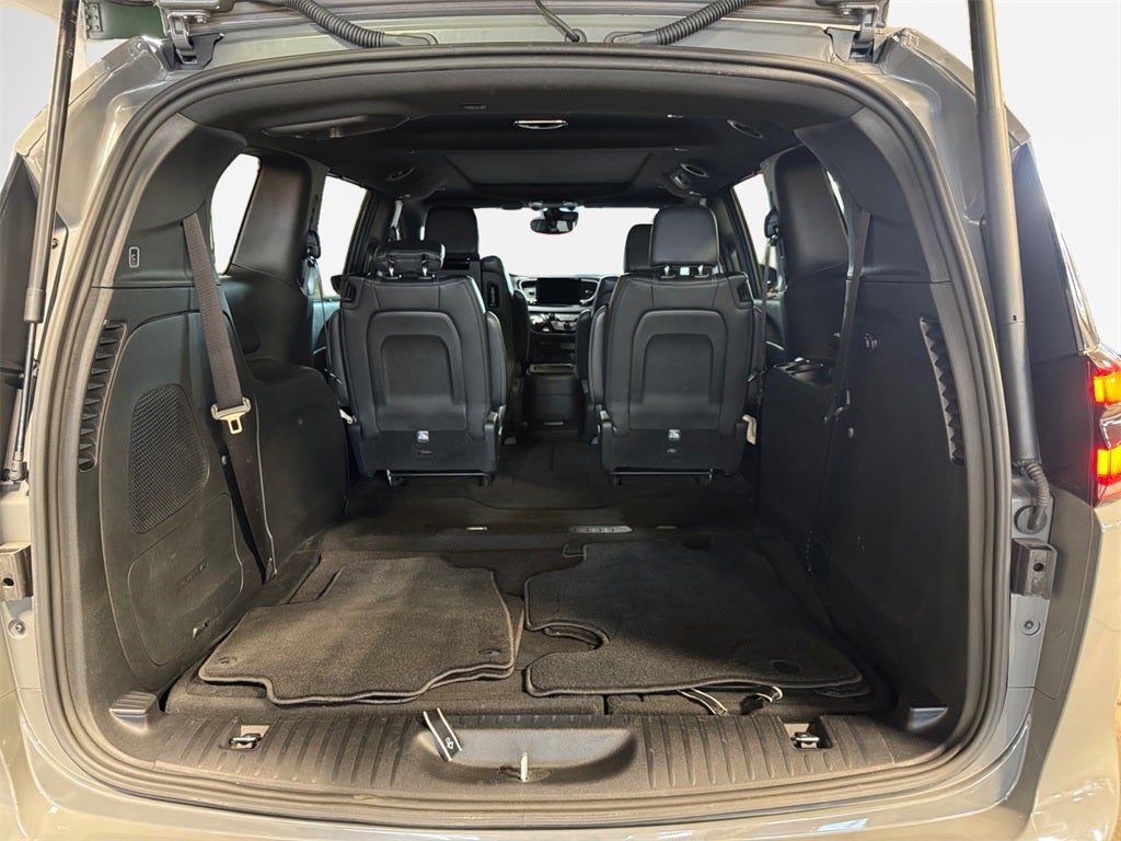 2022 Chrysler Pacifica Touring L S AWD