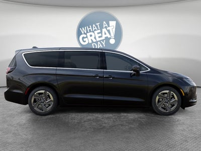 2027 Chrysler Pacifica Limited