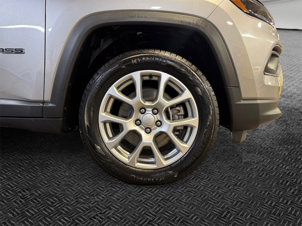 2023 Jeep Compass Latitude Lux