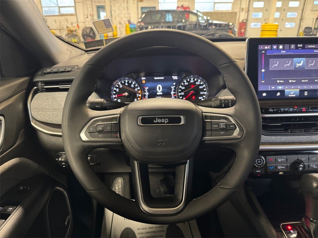 2023 Jeep Compass Latitude Lux