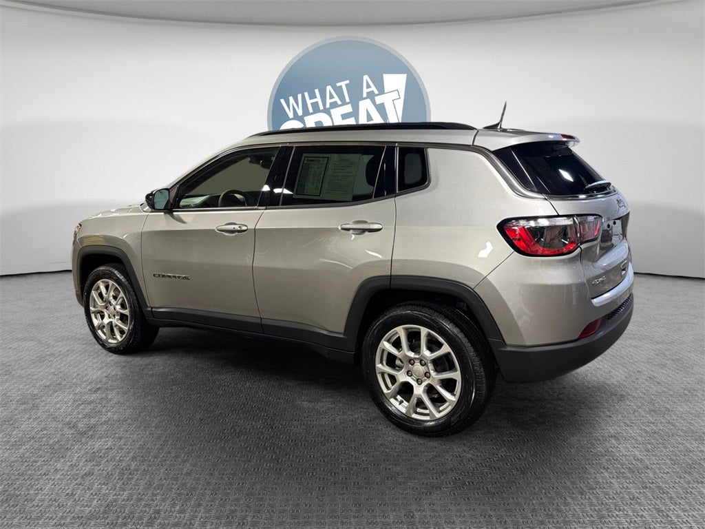 2023 Jeep Compass Latitude Lux