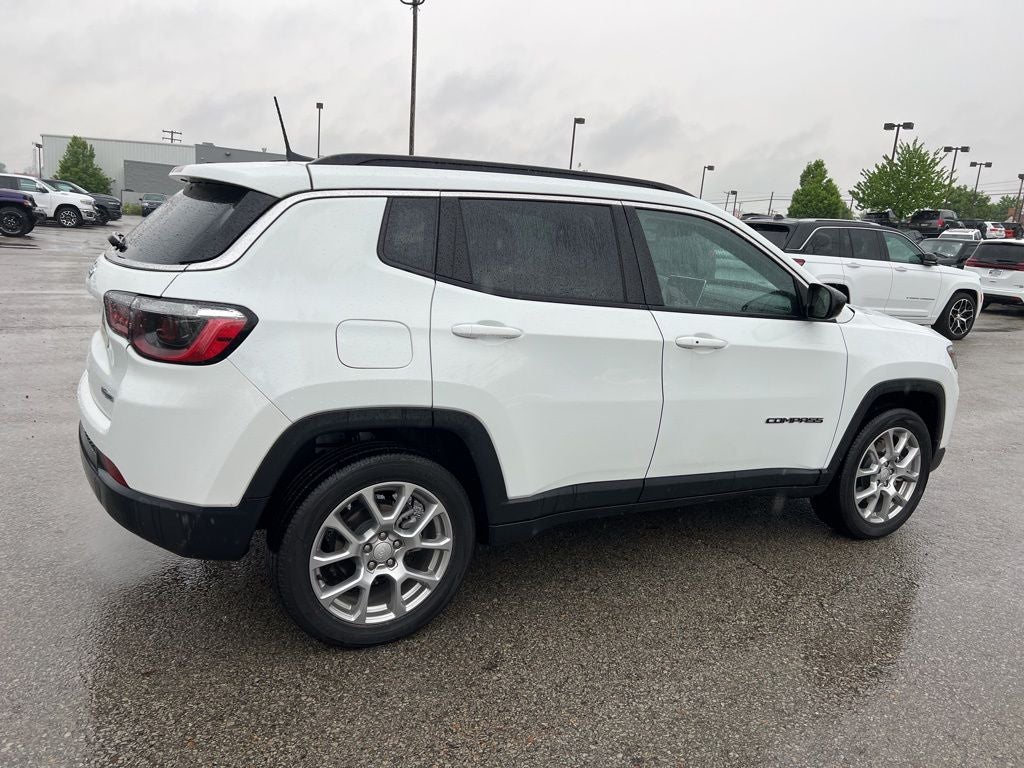 2024 Jeep Compass Latitude Lux